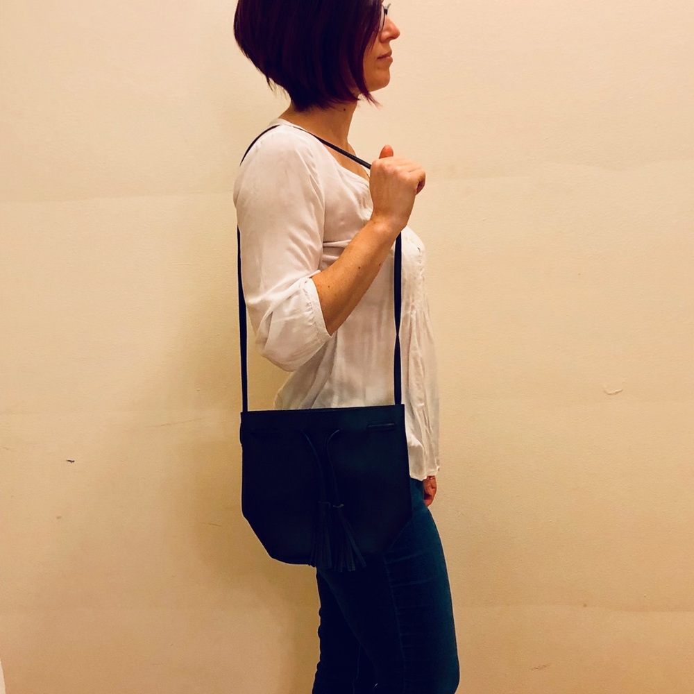 Boho Black Drawstring Bucket Bag Crossbody Purse - Picture 8 of 8